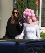 Access_Kardashian_28229.jpg