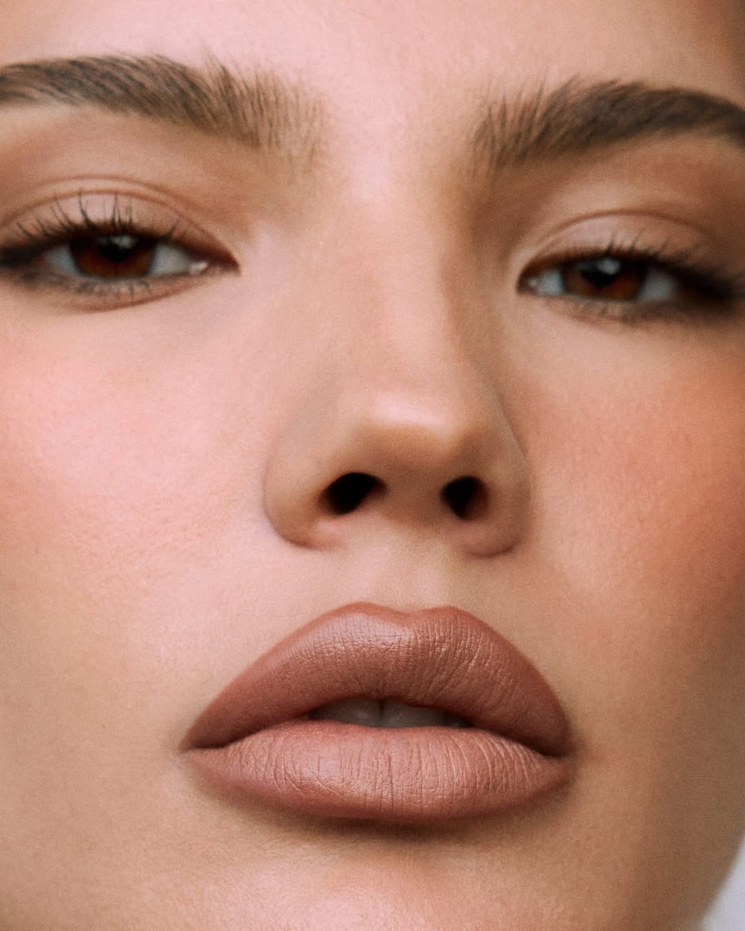 Access_Kardashian_17~0.jpg