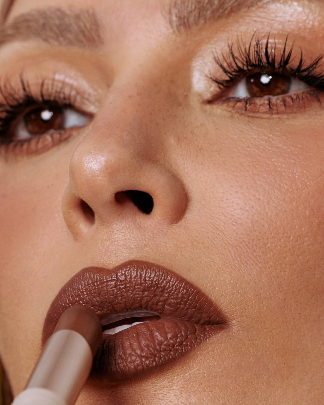 Access_Kardashian_2~0.jpg