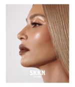 Access_Kardashian_4~0.jpg