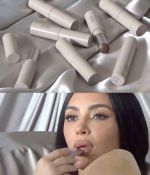 Access_Kardashian_4~2.jpg