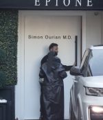 Access_Kardashian_281129.jpg