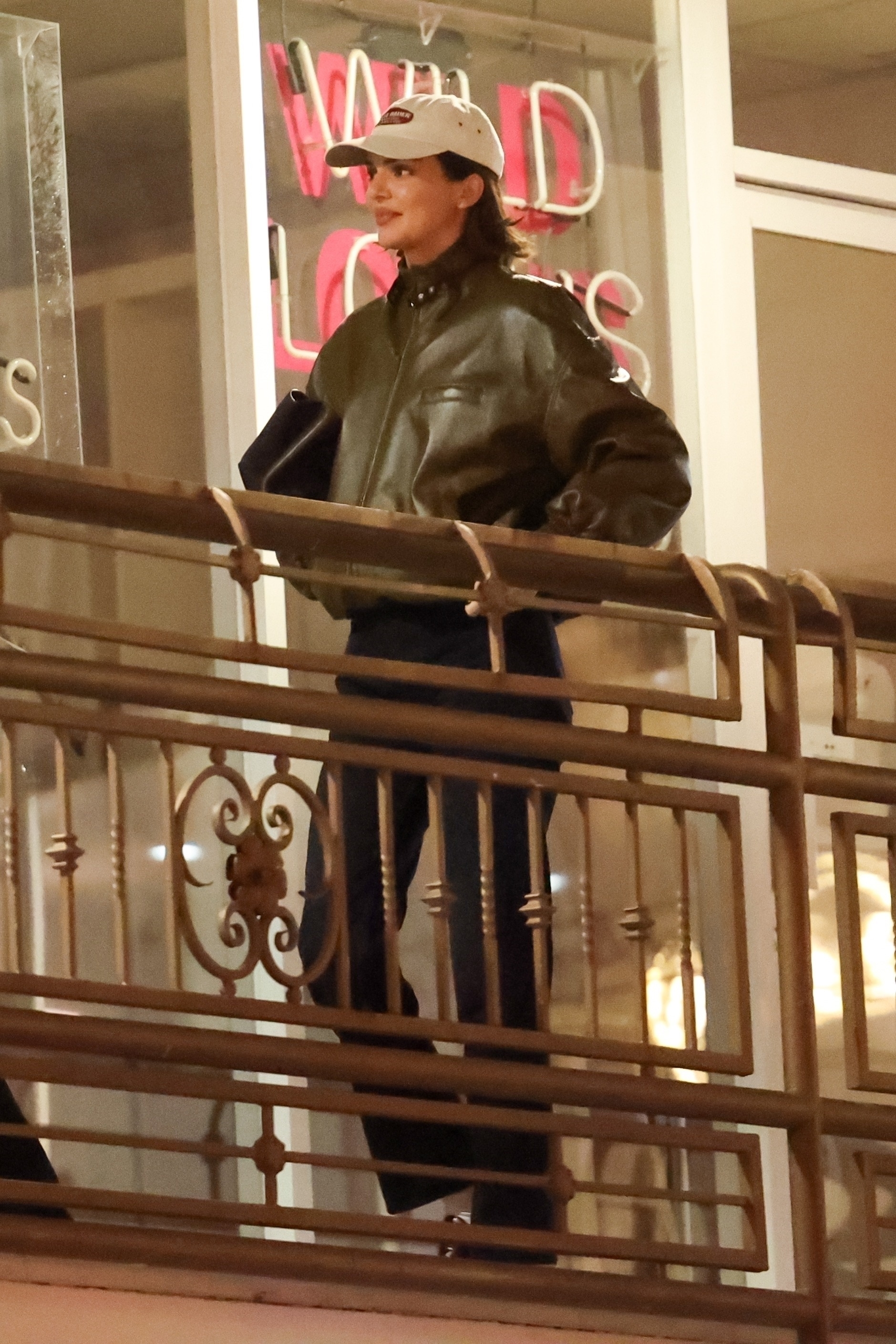 access_kardashian_28429.jpg