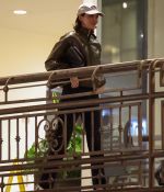 access_kardashian_28229.jpg