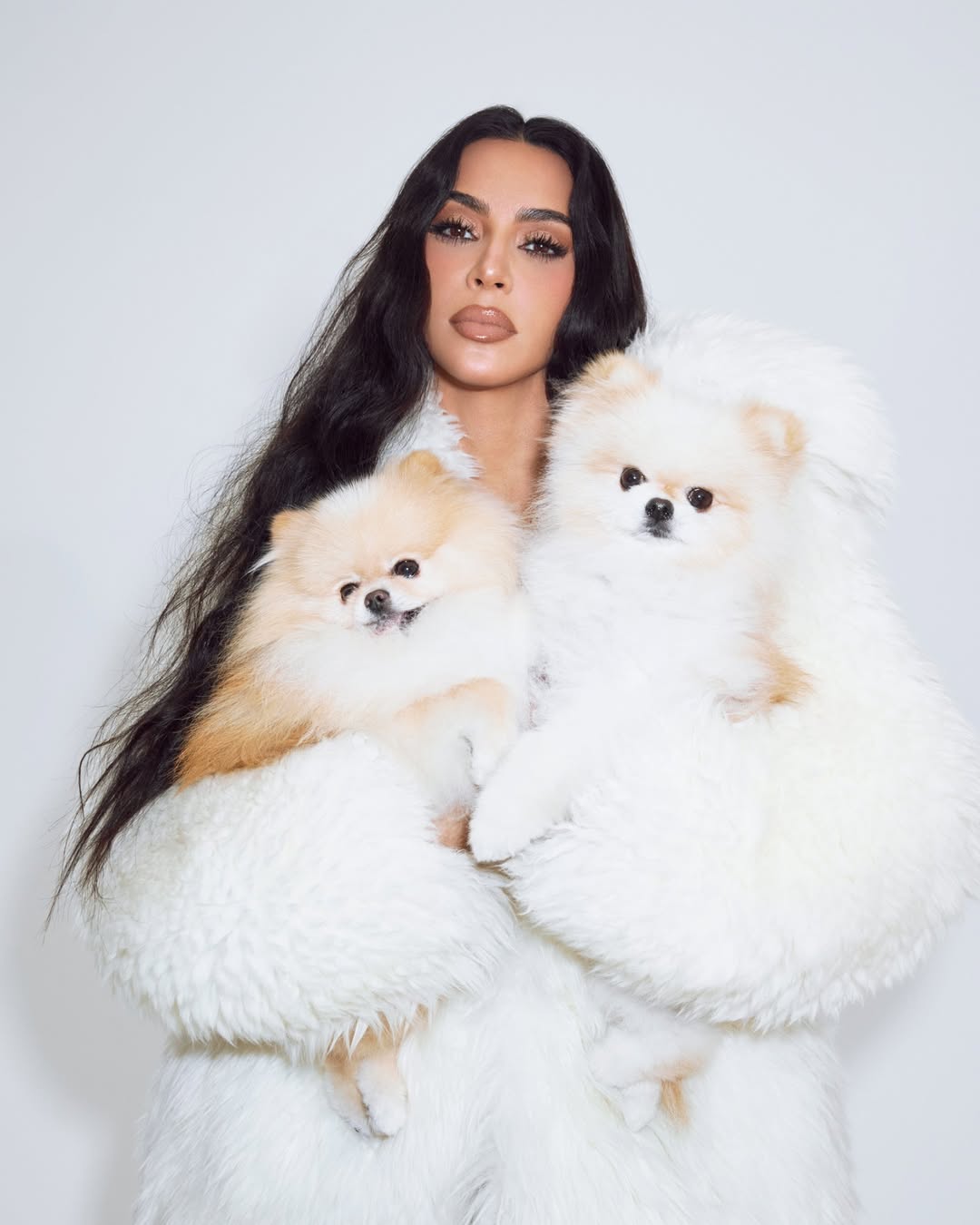Access_Kardashian_1~0.jpg