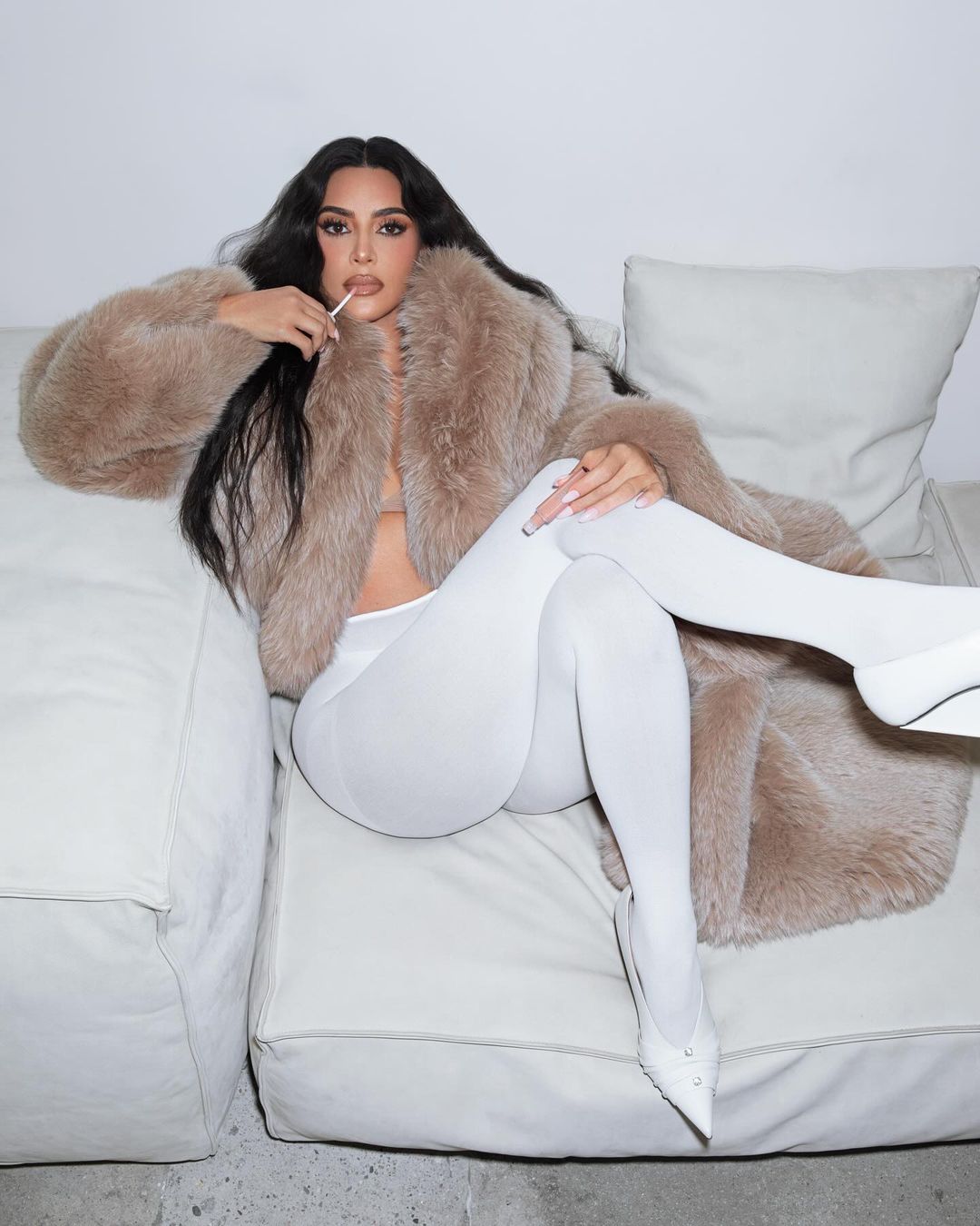Access_Kardashian_2.jpg
