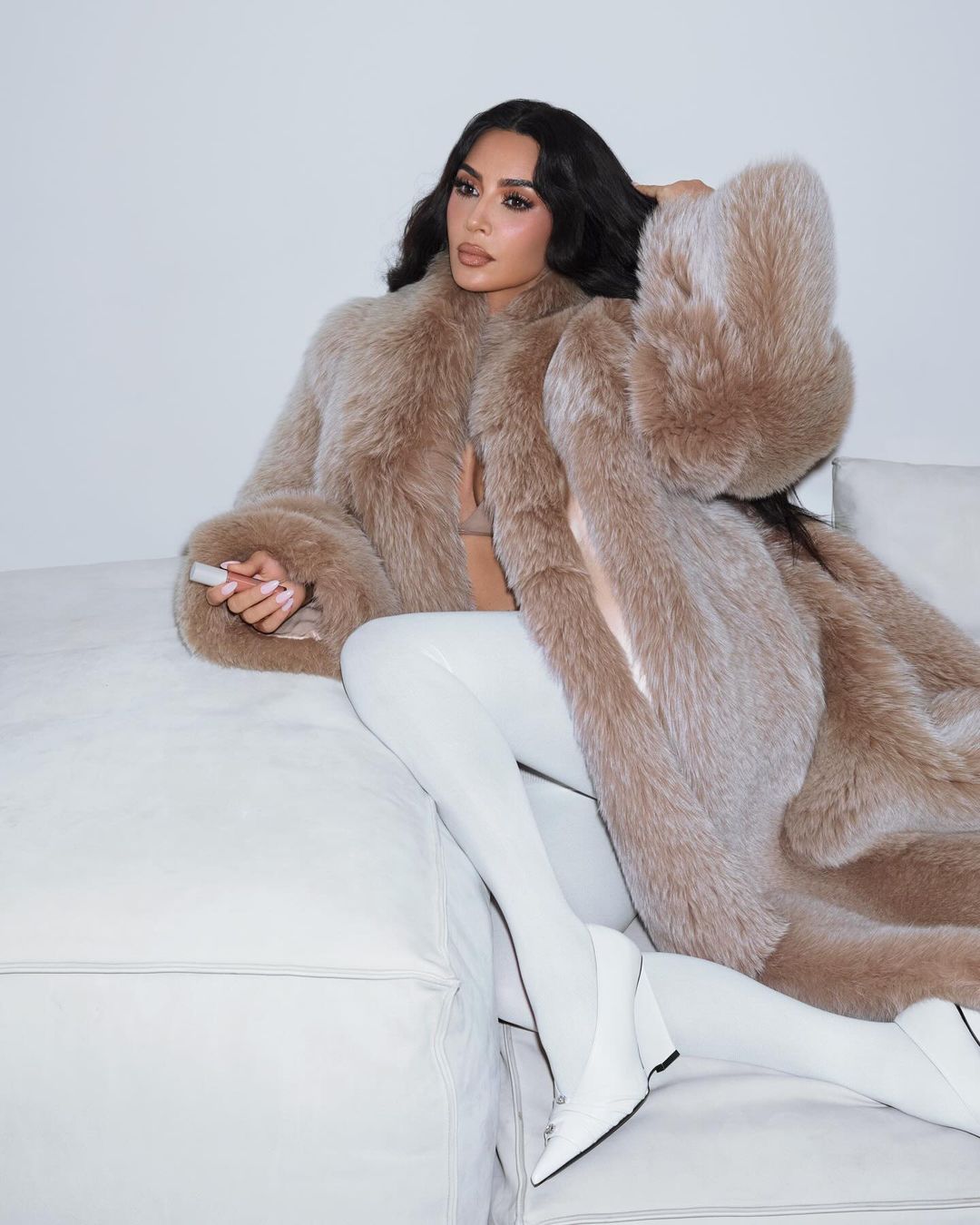 Access_Kardashian_4.jpg