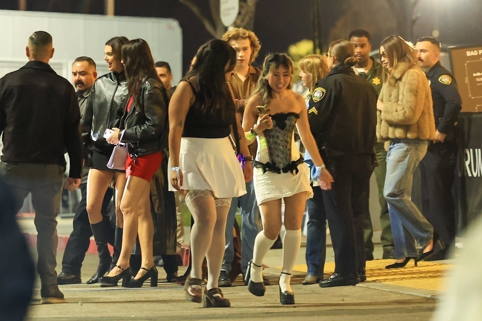 Access_Kardashian_28829.jpg