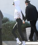 Access_Kardashian_28629.jpg