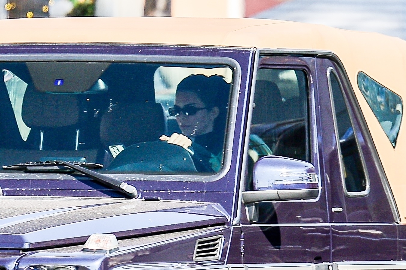 Access_Kardashian_282829.jpg