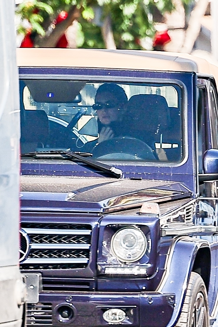 Access_Kardashian_28429.jpg