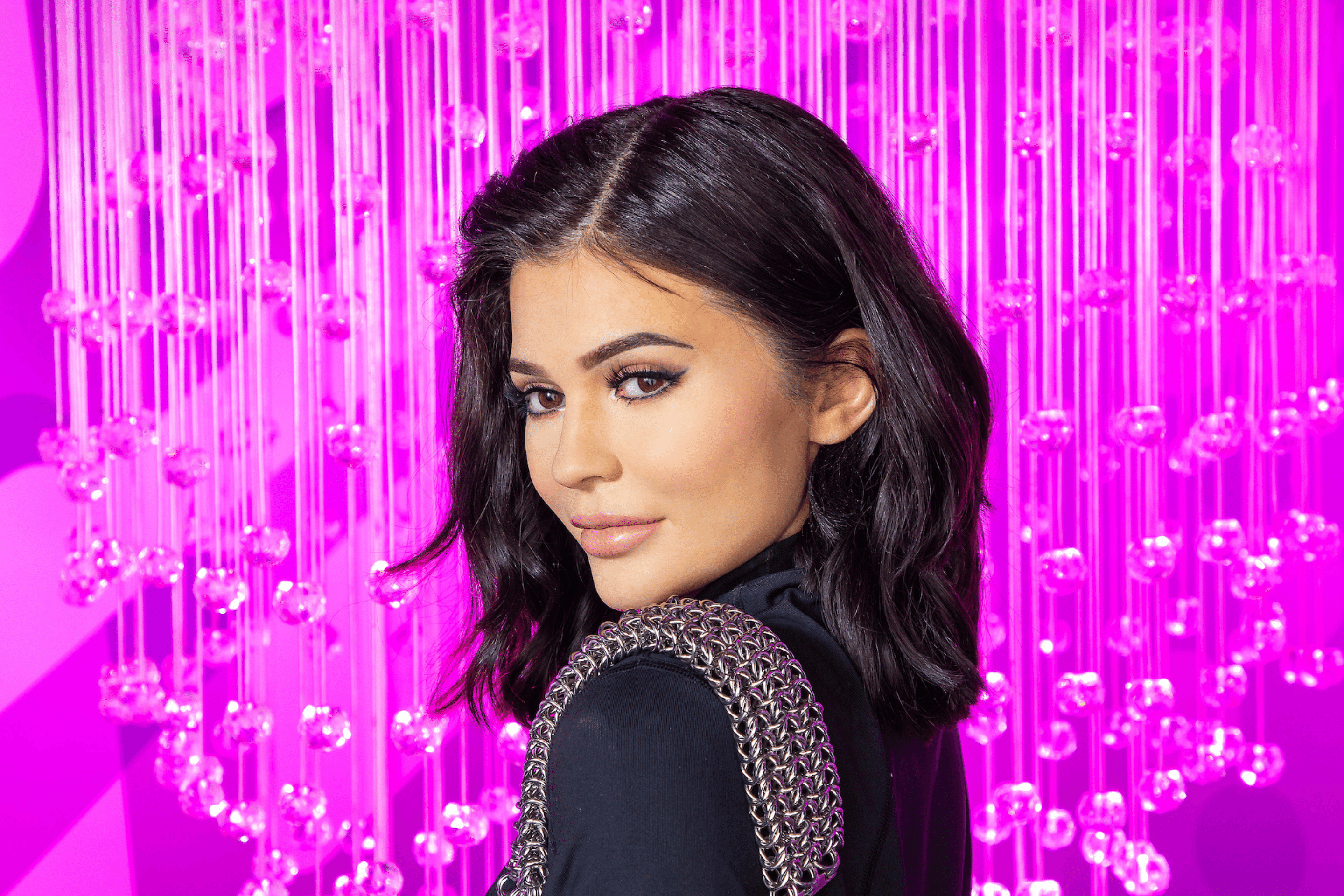 Access_Kardashian_3.png