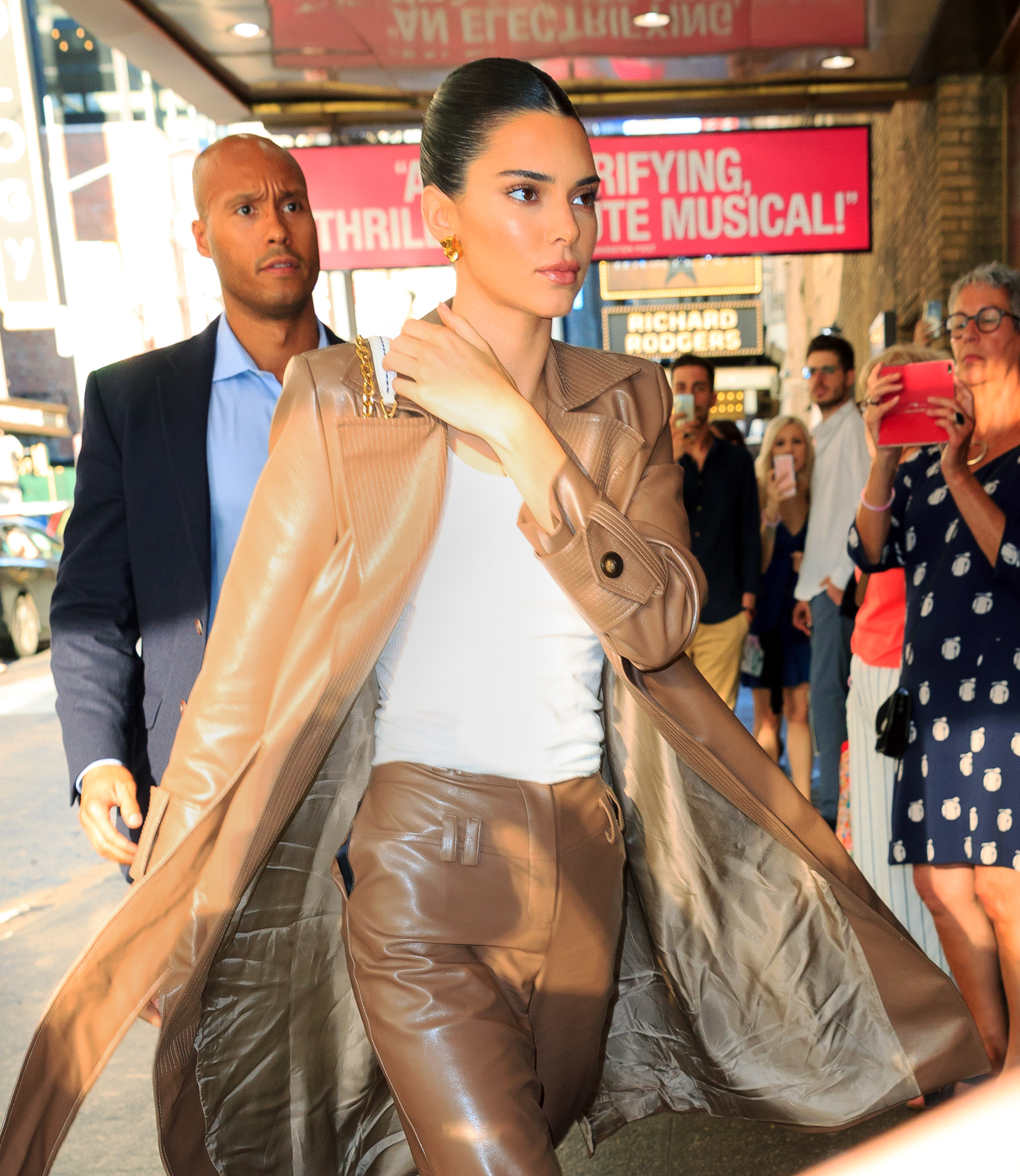 Access_Kardashian_01.jpg
