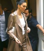 Access_Kardashian_1.jpg