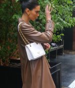 Access_Kardashian_4.jpg