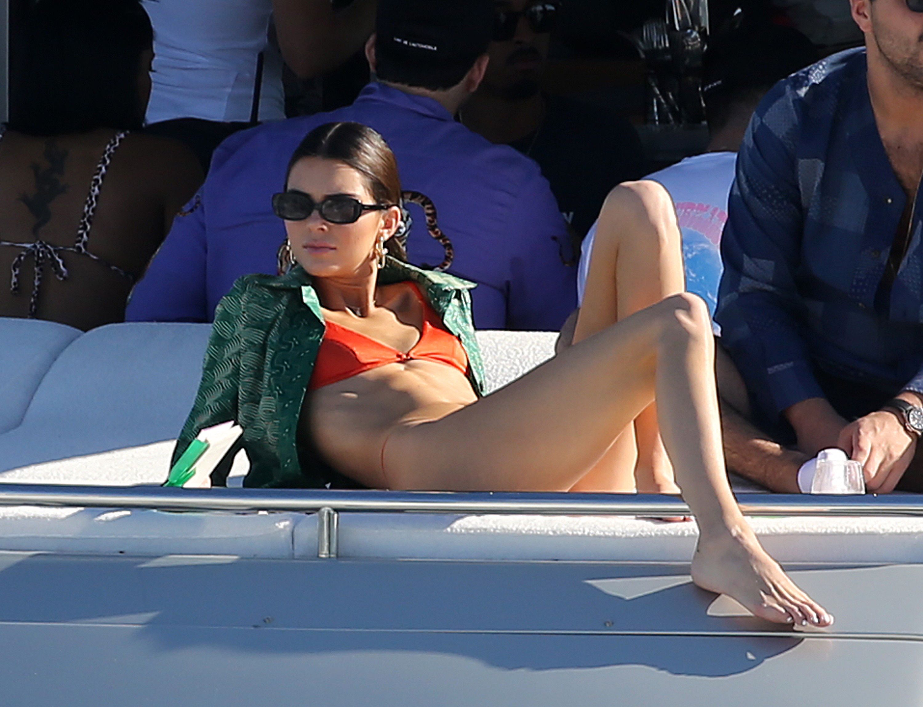 Access_Kardashian_320.jpg