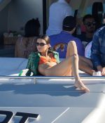 Access_Kardashian_12.jpg