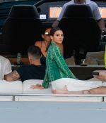Access_Kardashian_250.jpg