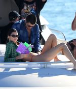 Access_Kardashian_302.jpg