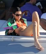 Access_Kardashian_336.jpg