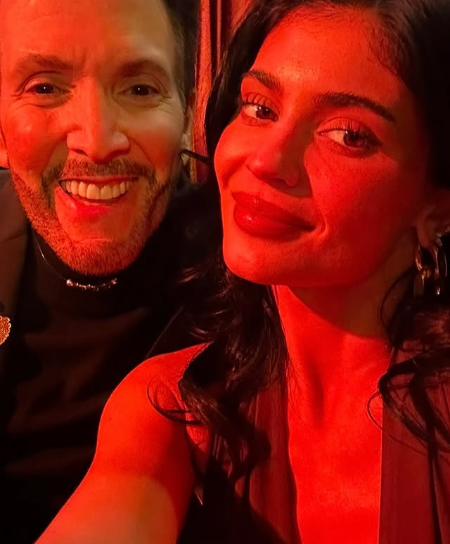 Access_Kardashian_001.jpeg