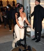 Access_Kardashian_281329.jpg