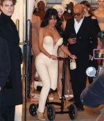 Access_Kardashian_28629.jpg