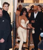 Access_Kardashian_28729.jpg