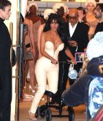 Access_Kardashian_28929.jpg