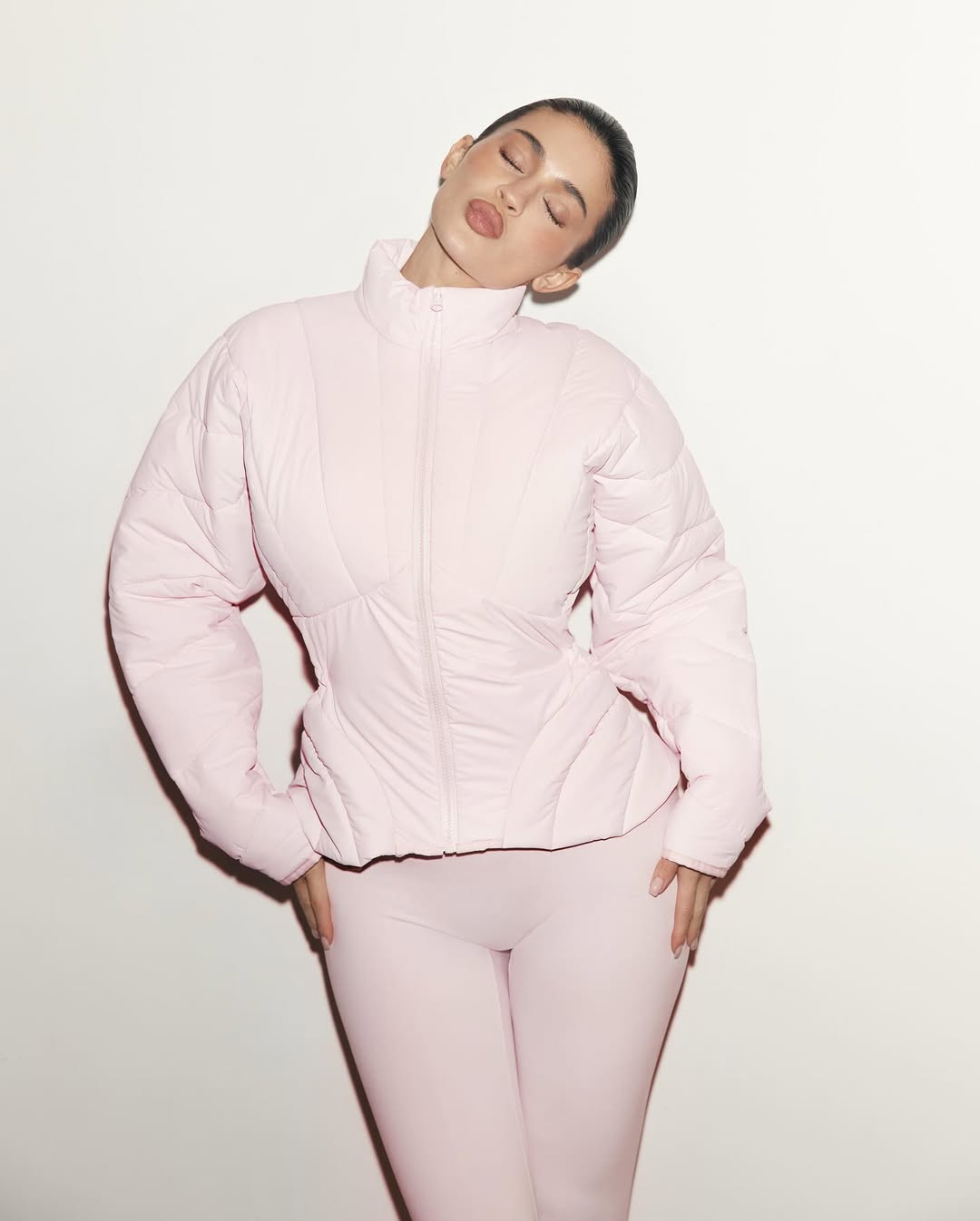 Access_Kardashian_9~1.jpg