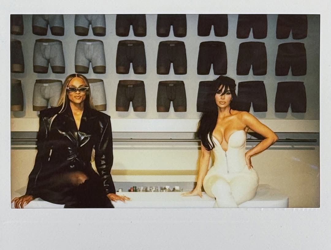 Access_Kardashian_10~0.jpg