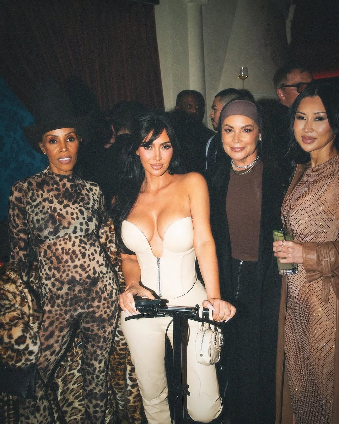 Access_Kardashian_20.jpg