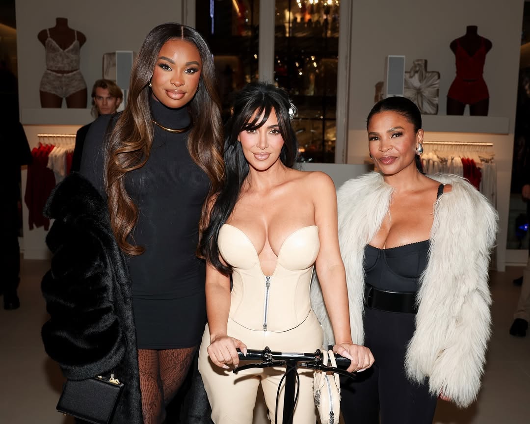 Access_Kardashian_31~0.jpg