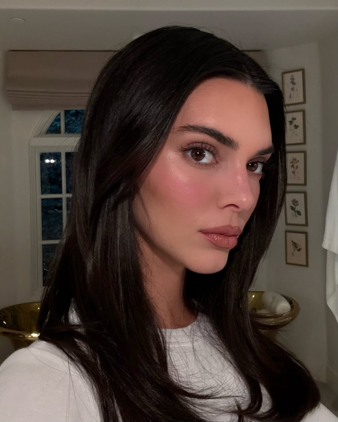 Access_Kardashian_6~5.jpg