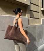 Access_Kardashian_2~11.jpg