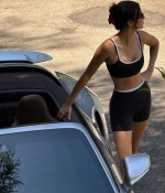 Access_Kardashian_5~4.jpg