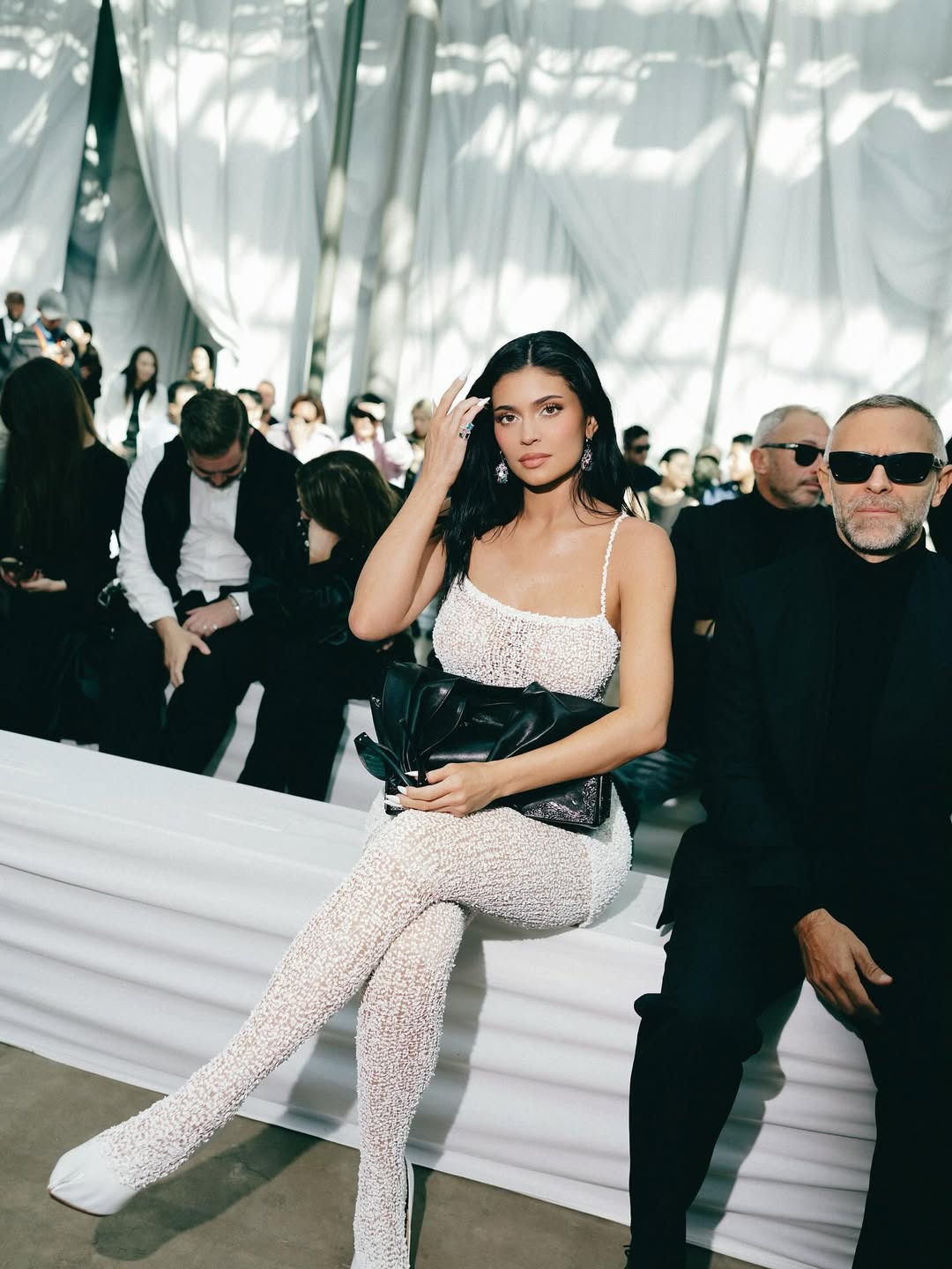 Access_Kardashian_10~14.jpg