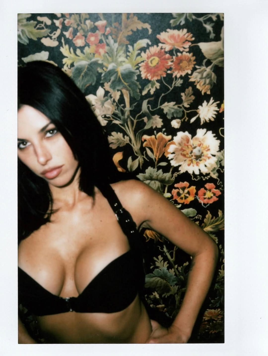 Access_Kardashian_16~3.jpg