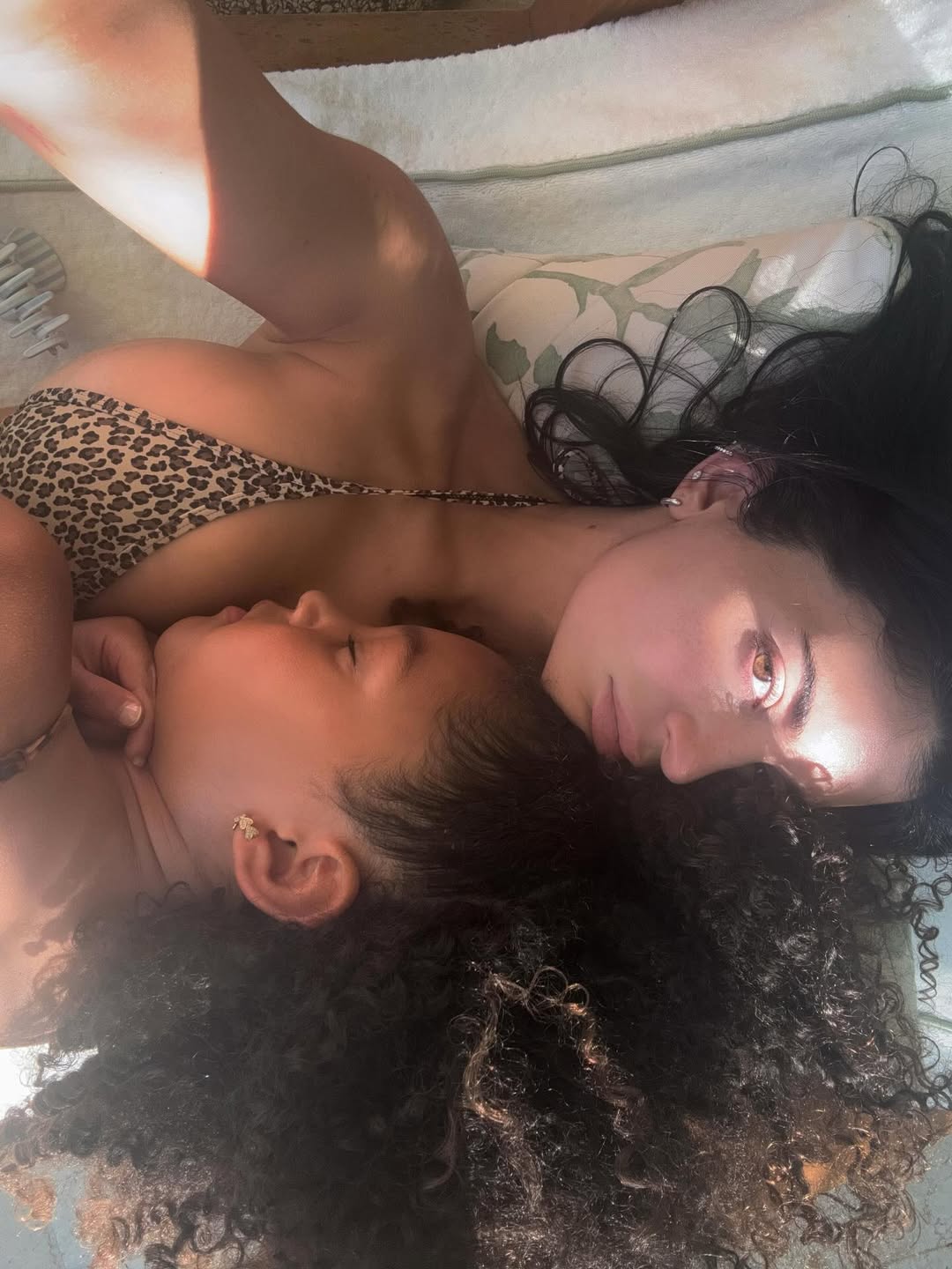 Access_Kardashian_18~2.jpg