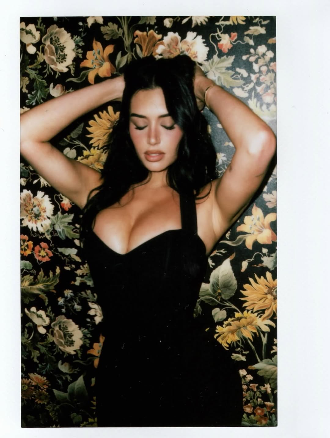 Access_Kardashian_19~0.jpg