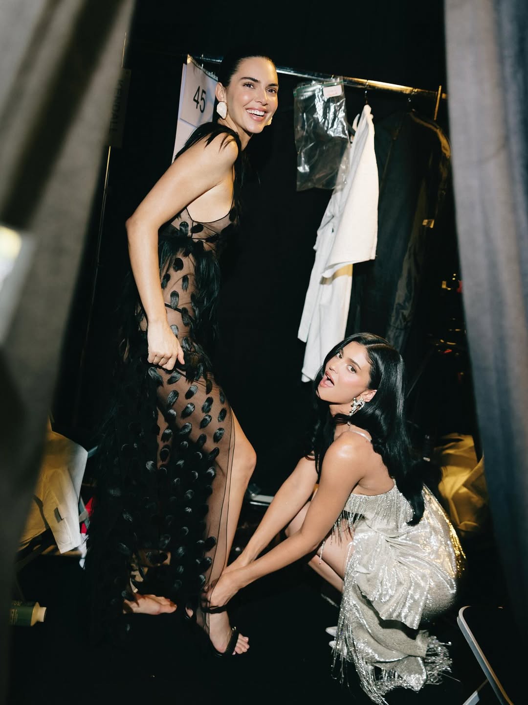 Access_Kardashian_20~3.jpg