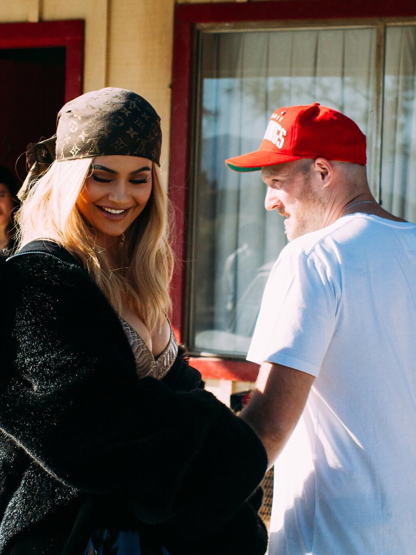 Access_Kardashian_25~2.jpg