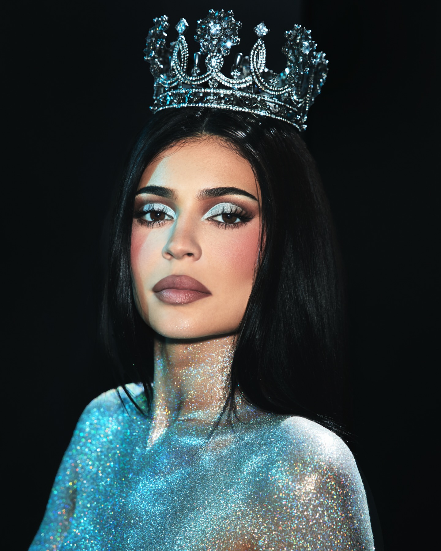 Access_Kardashian_27~2.jpg