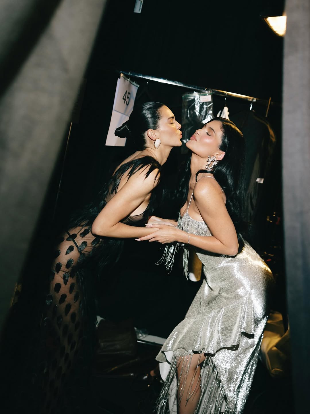 Access_Kardashian_29~1.jpg