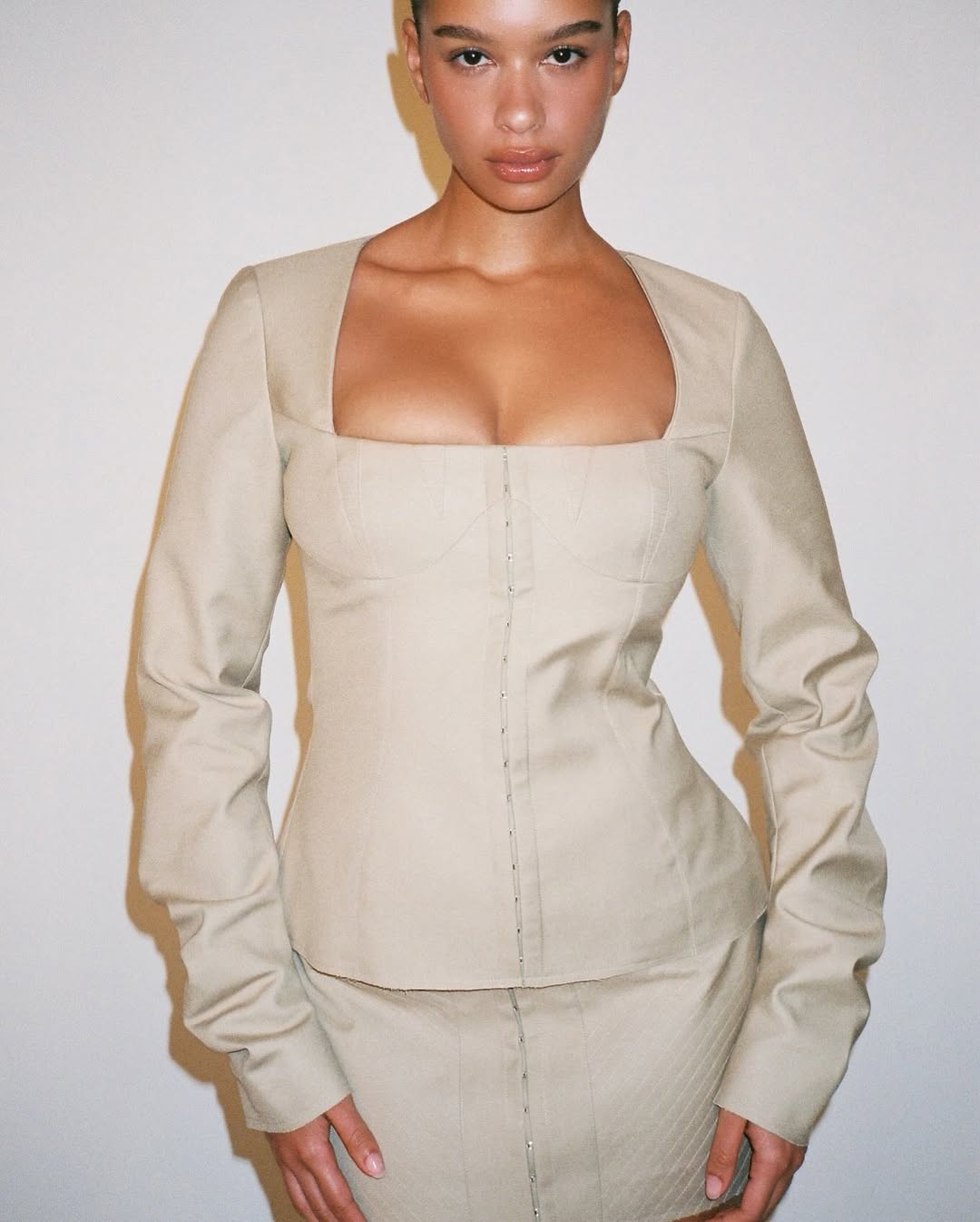 Access_Kardashian_3~12.jpg