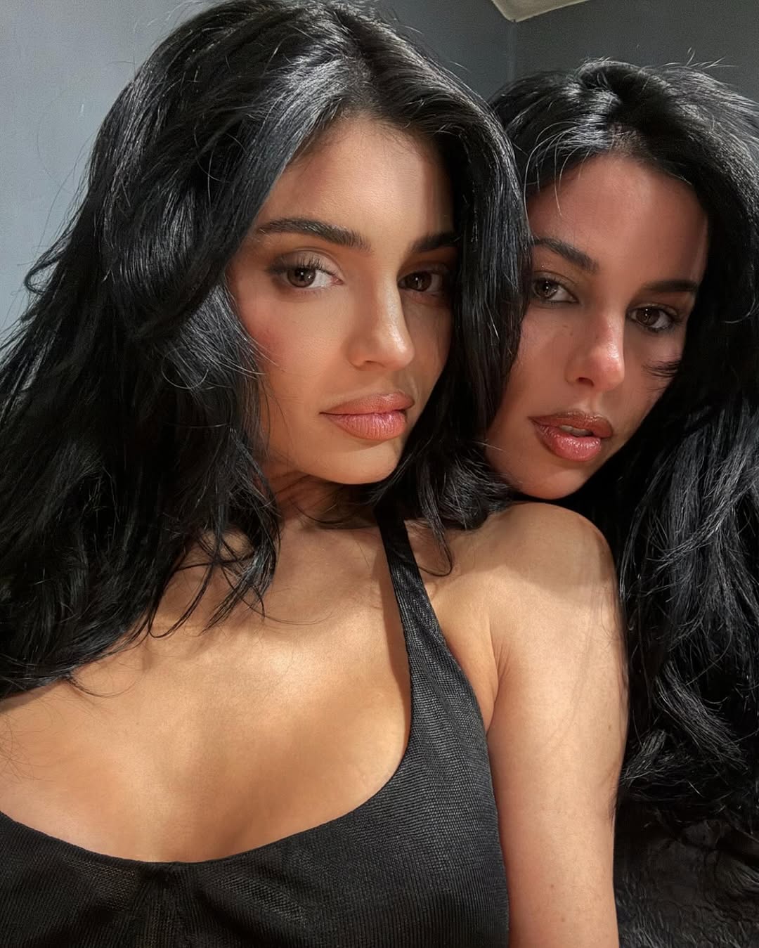 Access_Kardashian_4~1.jpg