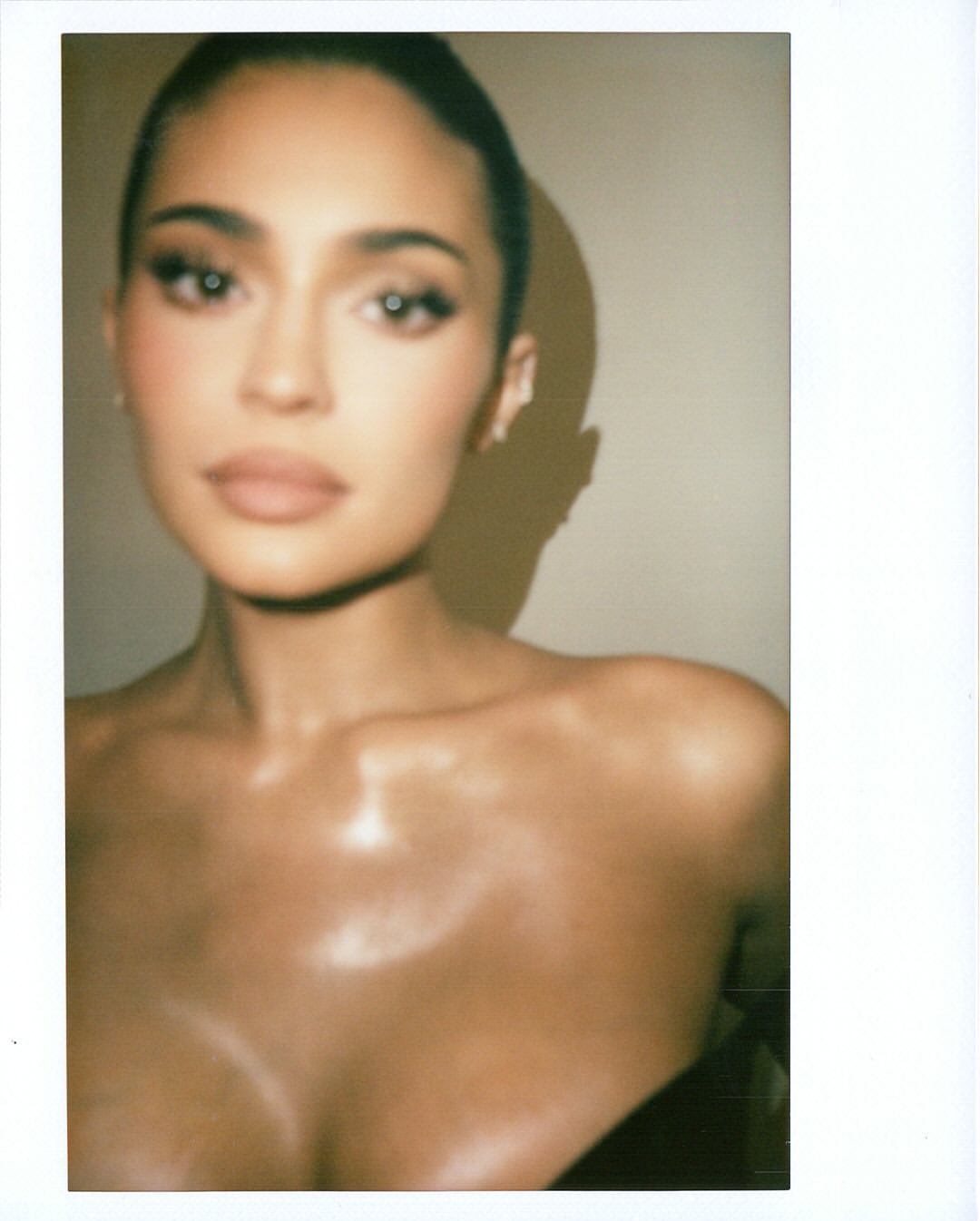 Access_Kardashian_5~21.jpg