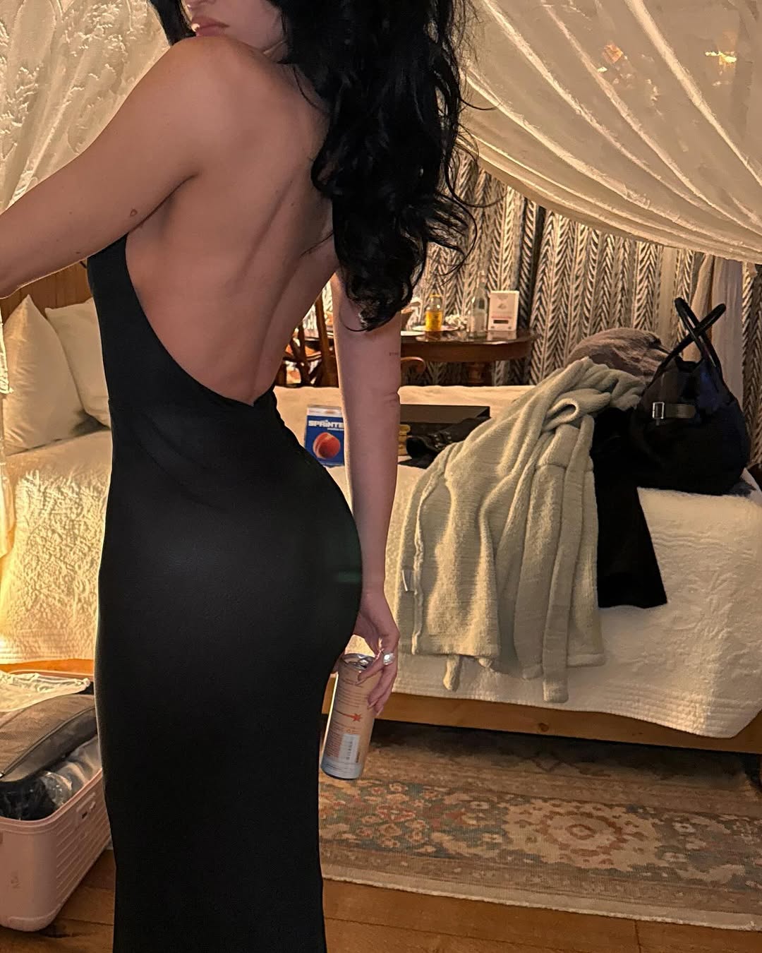 Access_Kardashian_7~1.jpg
