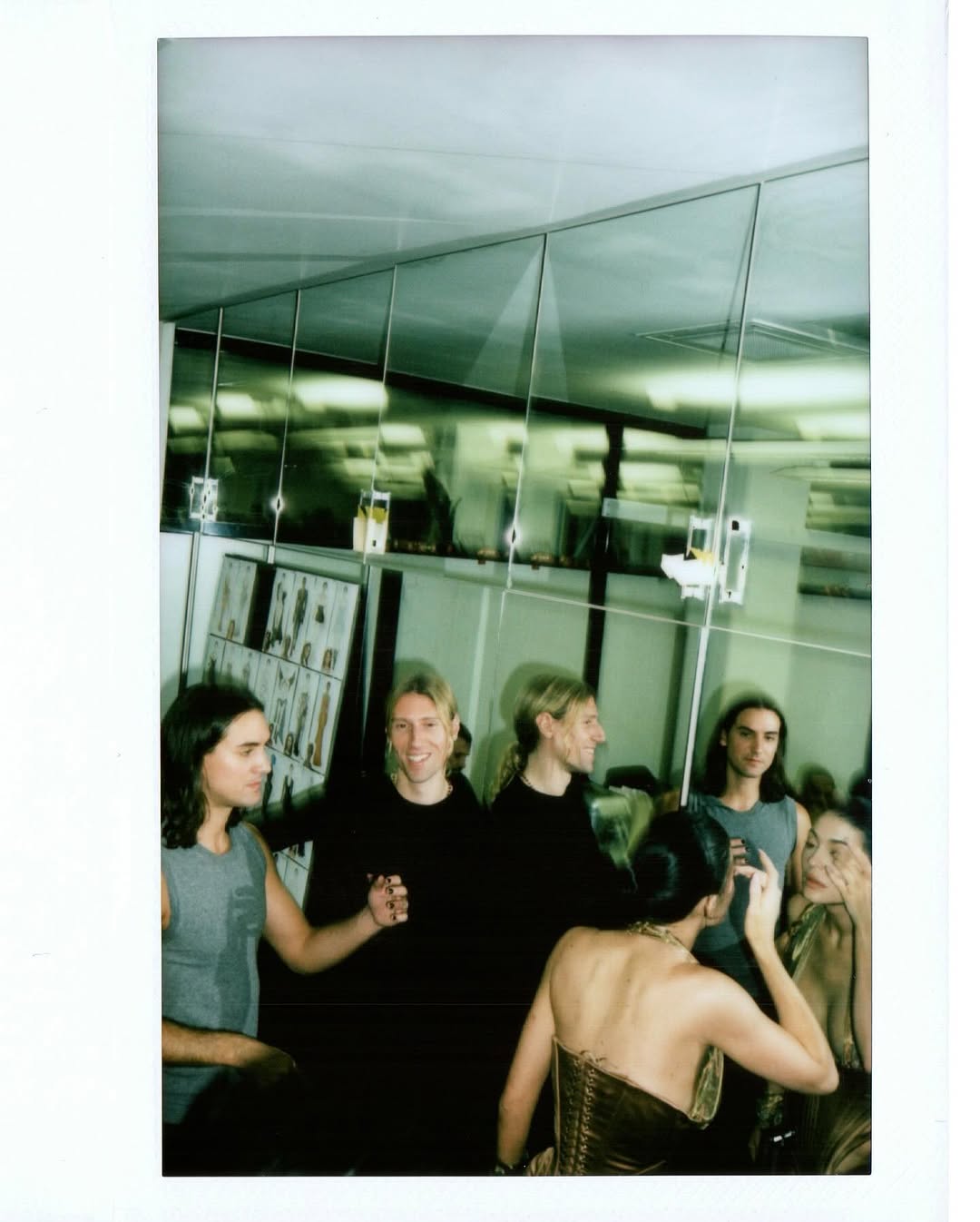 Access_Kardashian_8~0.jpg