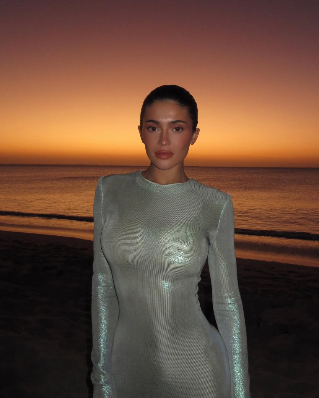 Access_Kardashian_9~9.jpg
